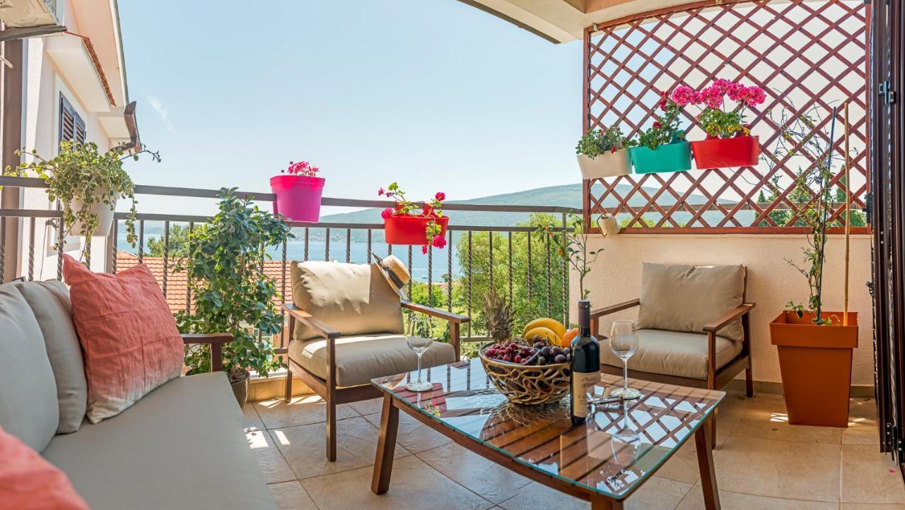 Cicciobello Lux Apartment Baosici With Stunning Sea View Extérieur photo